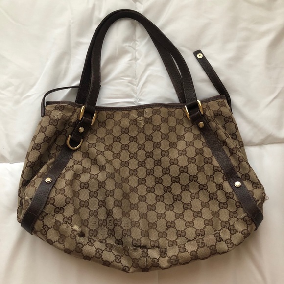 AUTHENTIC GUCCI Monogrammed Handbag - Picture 4 of 10